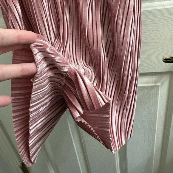 Blue Blush pink Velvet Romper size small - Picture 2 of 6